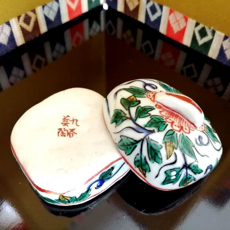 九谷焼　加州山代窯　九谷美陶園　茶道具　香合　骨董　古美術　　古九谷　手描き