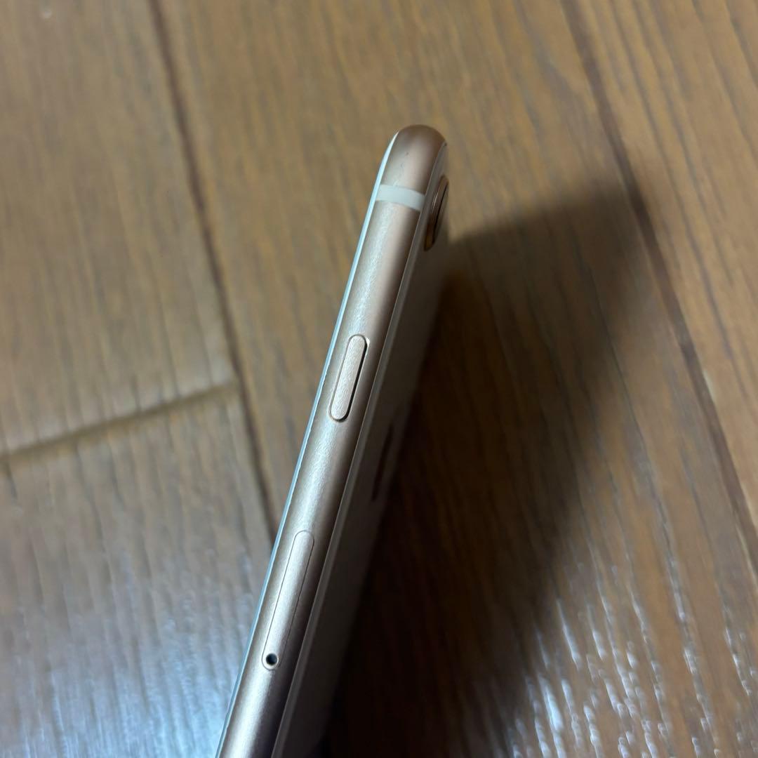 携帯電話本体 iPhone8
