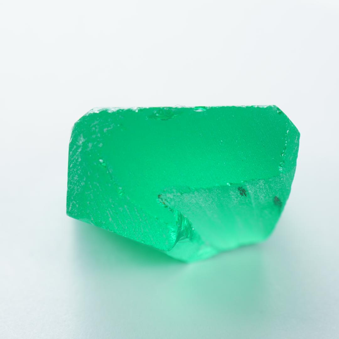 43.06ct　イットリウムアルミニウムガーネット YAG ヤグ 原石