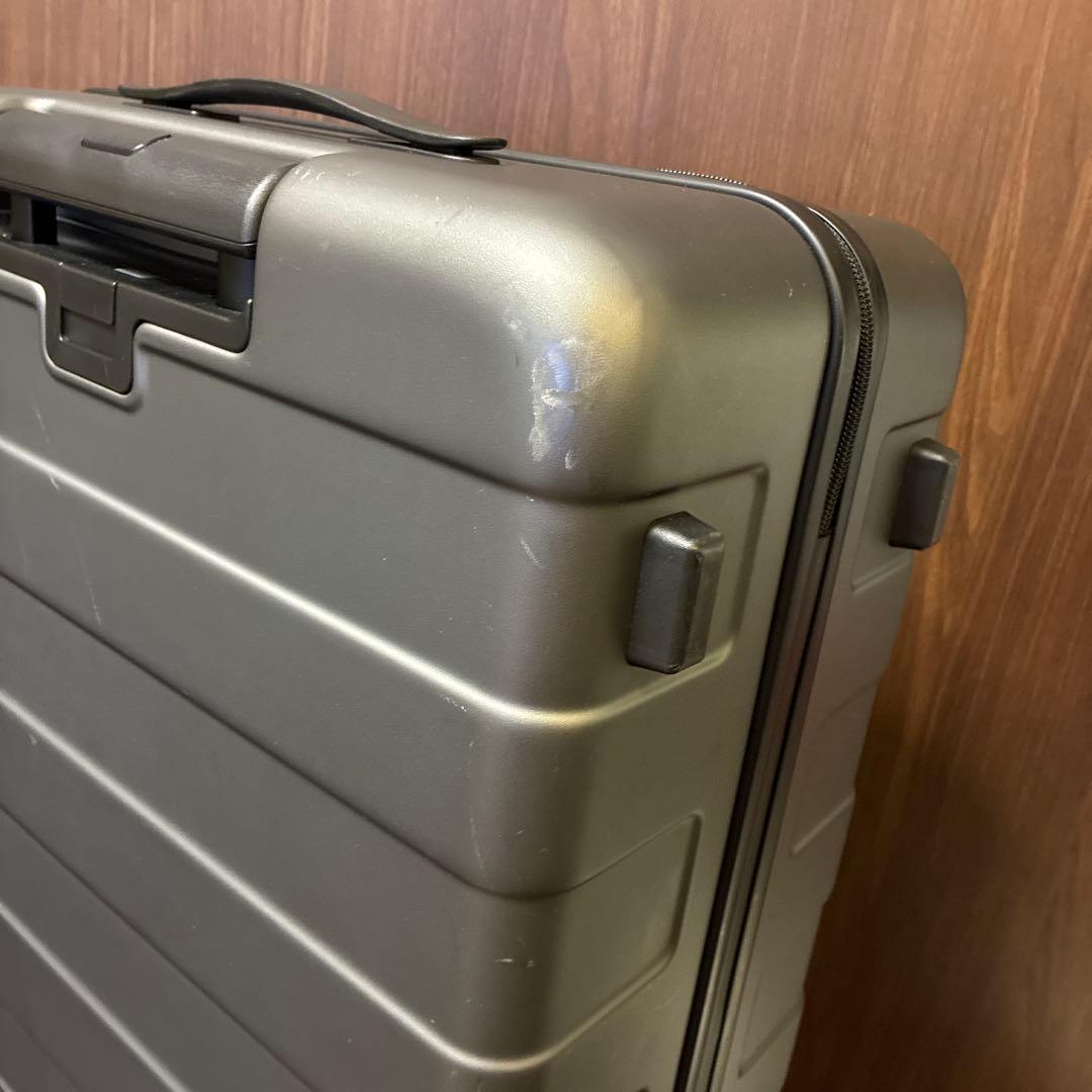 ななゆら⭐︎無印良品　バーを自由に調節できるハードキャリーケース　７５L