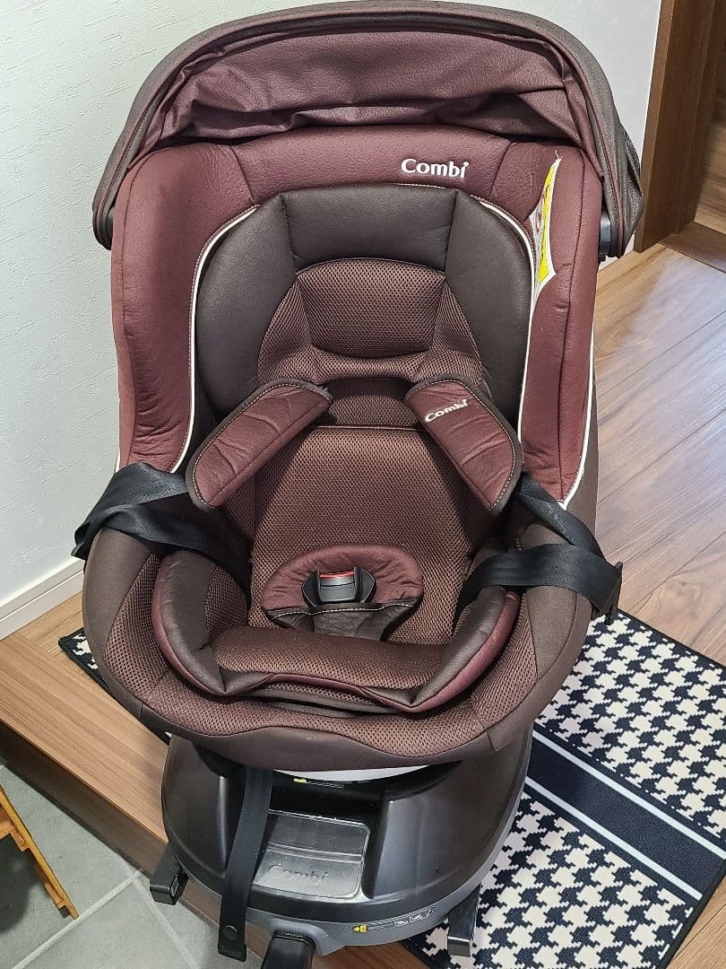 美品 COMBI クルムーブ ISOFIX エッグショック コンビ CG-CIG