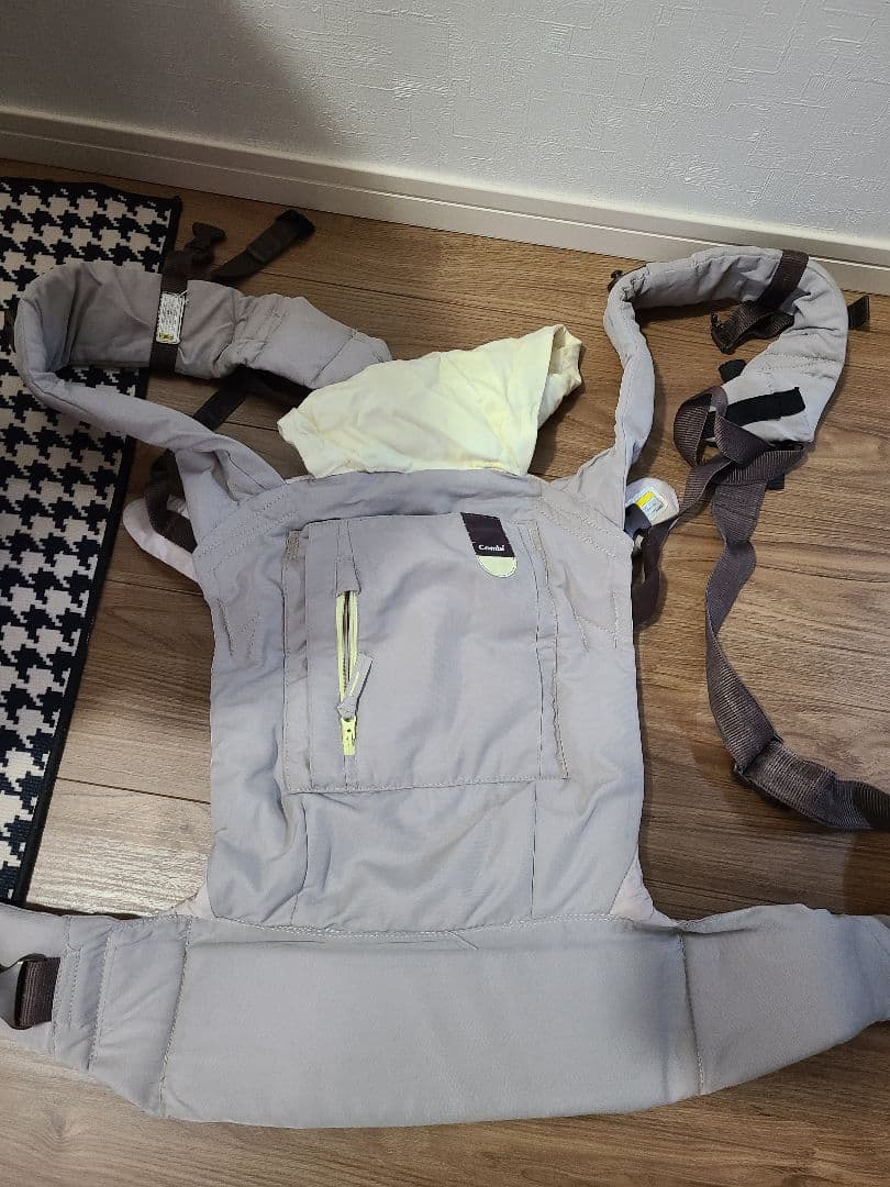 美品 COMBI クルムーブ ISOFIX エッグショック コンビ CG-CIG