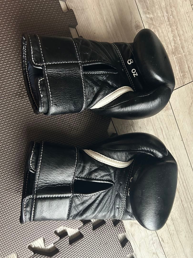 【美品】Winning ボクシンググローブ 黒　8oz