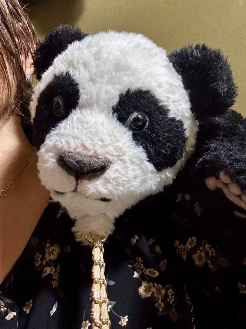 コロっとことり　リアル赤ちゃんパンダ編みぐるみバッグ