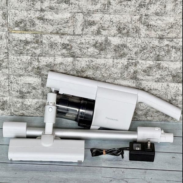 2023年製 Panasonic「パワーコードレス」MC-SB33J