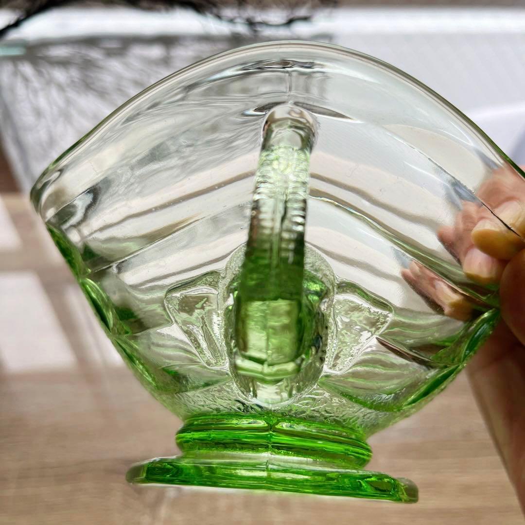 骨董　時代ガラス　フィギュリン　エレファント　象　プレスガラス　菓子器