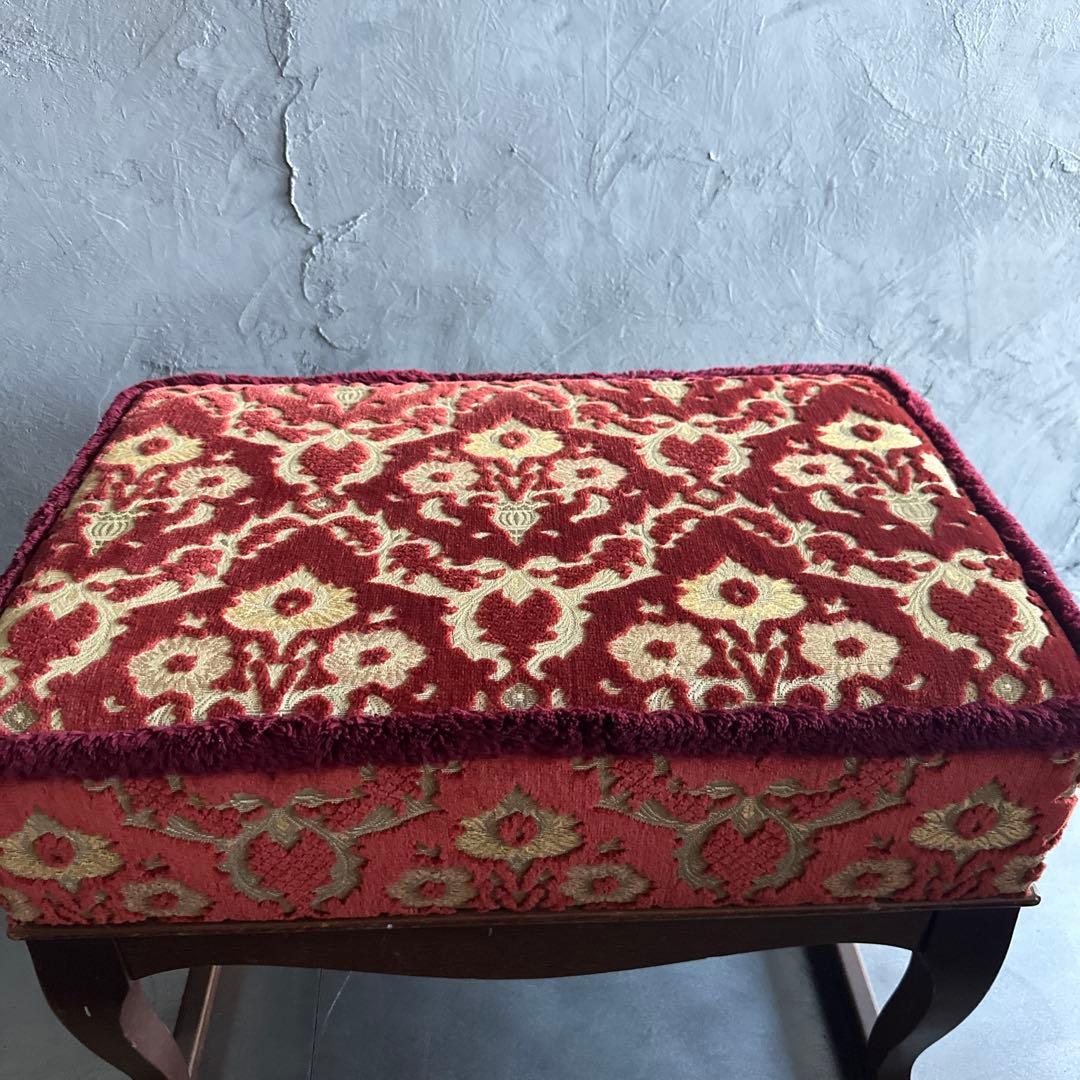 最終価格お値下げ❣️ヴィンテージスツール　金華織のような座面！とても素敵！