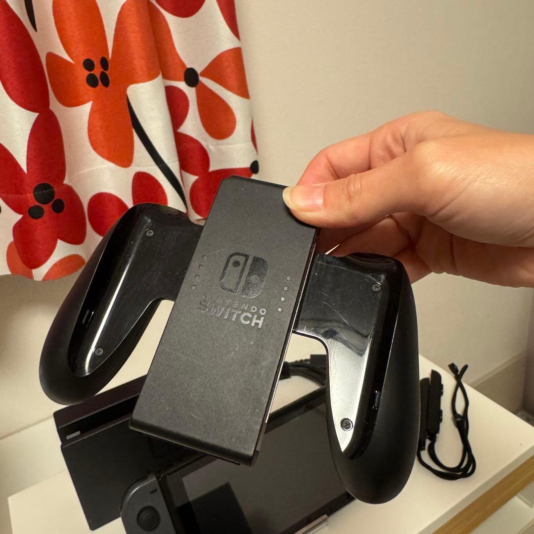 Switch 本体　グレー