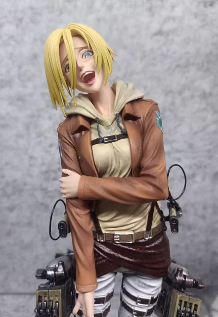 進撃の巨人　アニ・レオンハート　ガレージキット　フィギュア
