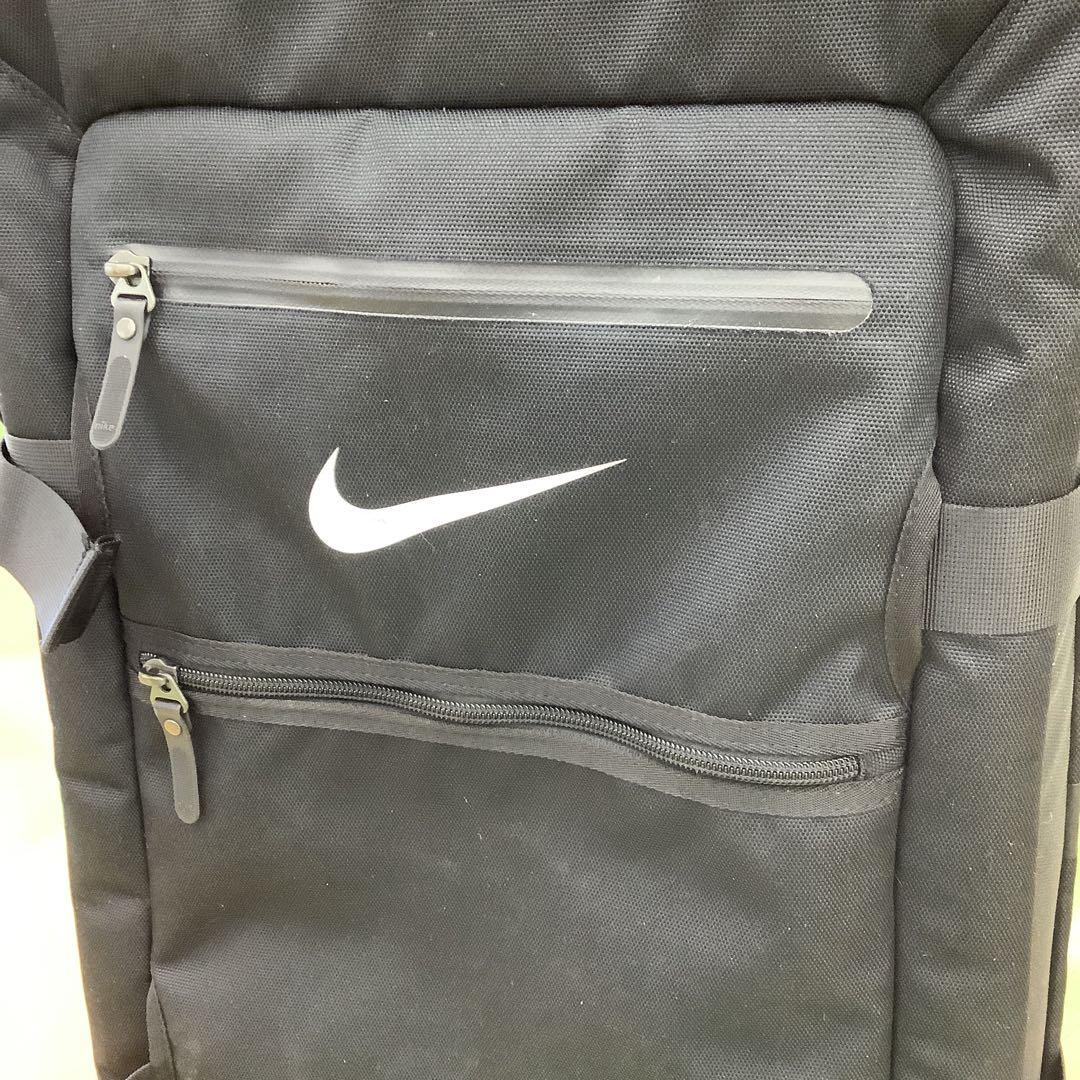 1833 ナイキ　キャリー　スーツケース