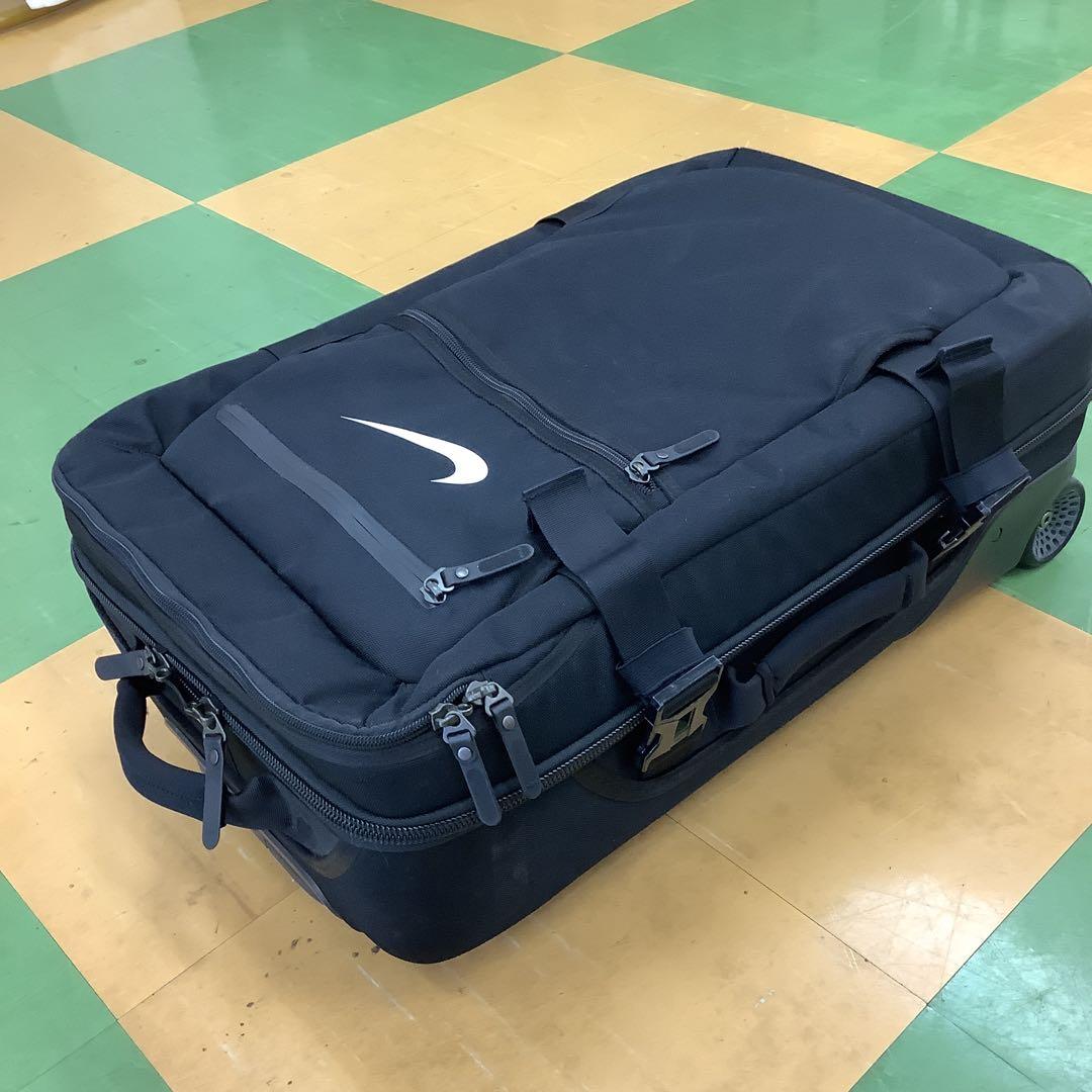 1833 ナイキ　キャリー　スーツケース
