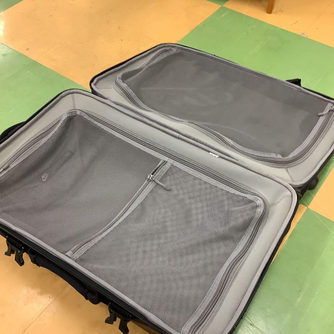 1833 ナイキ　キャリー　スーツケース