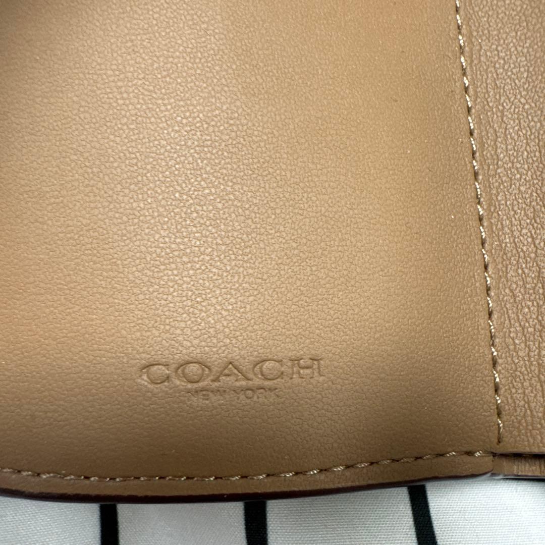 【しぃちゃん（1/1迄）】COACH ベージュ 三つ折り財布