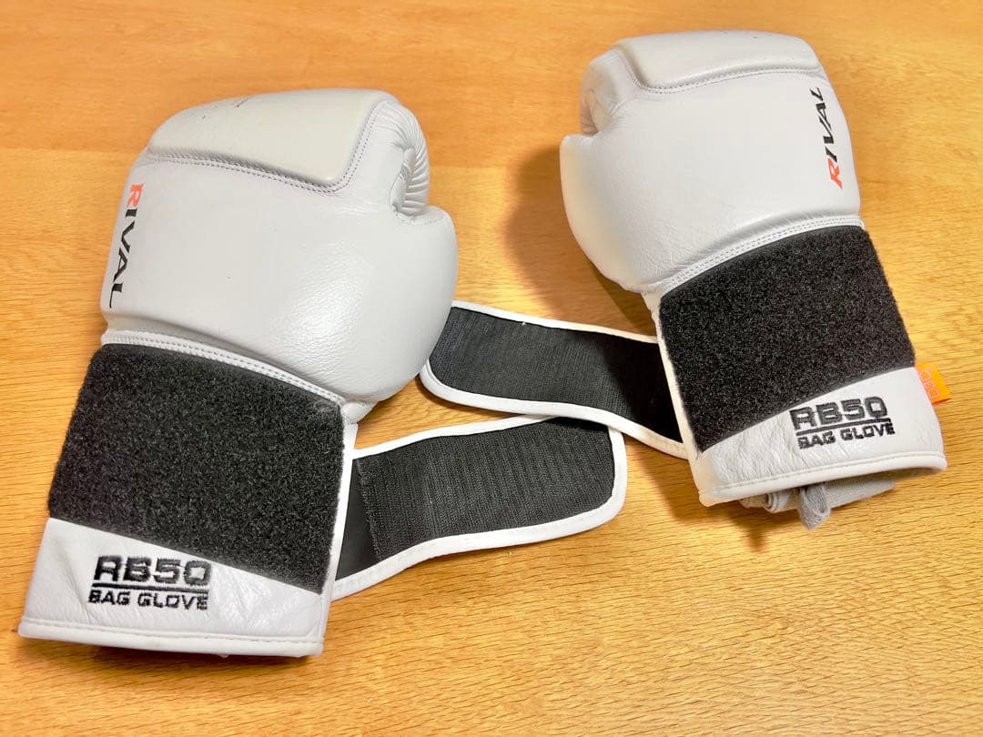 RIVAL RB50 Mサイズ 本革ボクシンググローブ