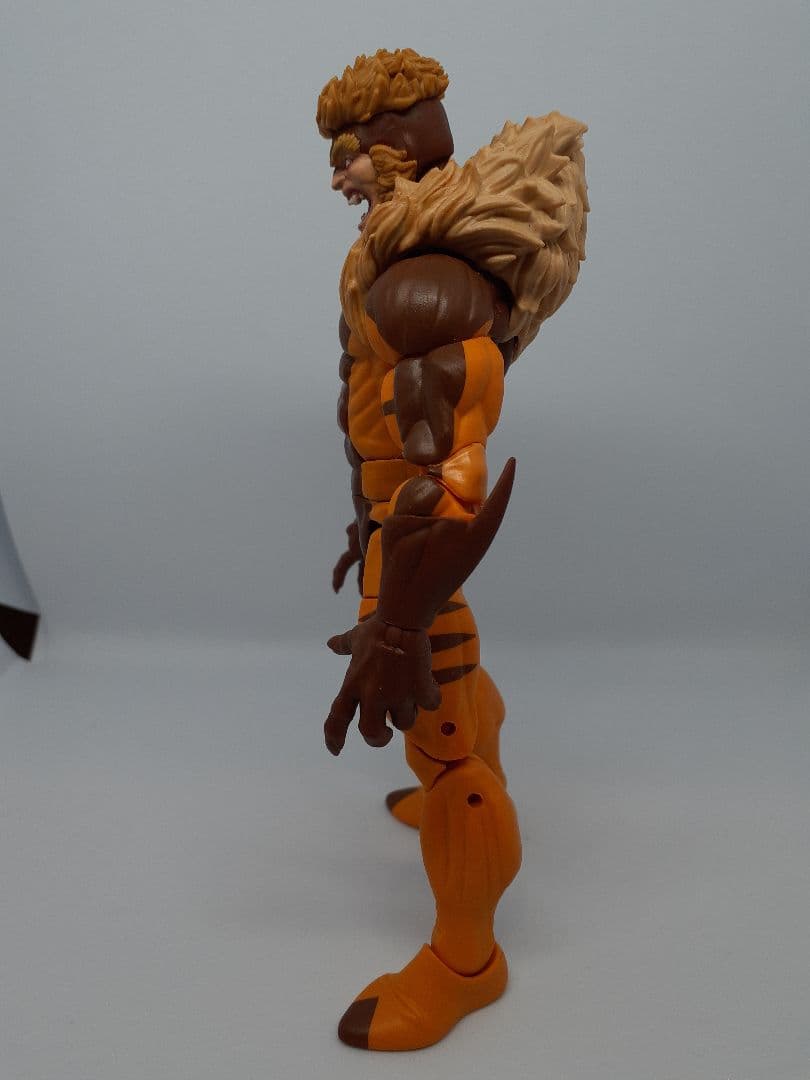 マーベルレジェンド　セイバートゥース　ウルヴァリン2パック版