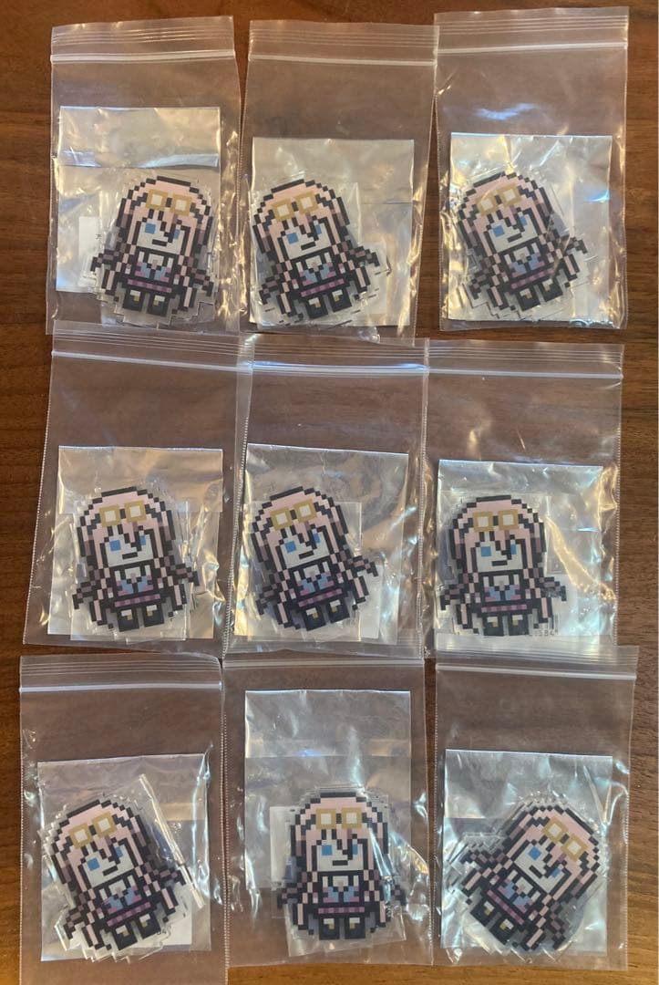 未使用　入間美兎　ダンガンロンパ　血まみれ　缶バッジ　　学生証　他9個ずつセット