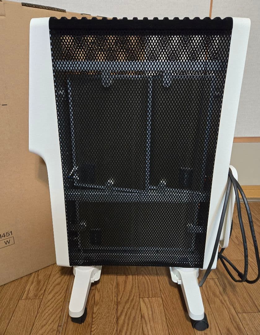 siroca 遠赤軽量ヒーター SN-M451 2025年モデル