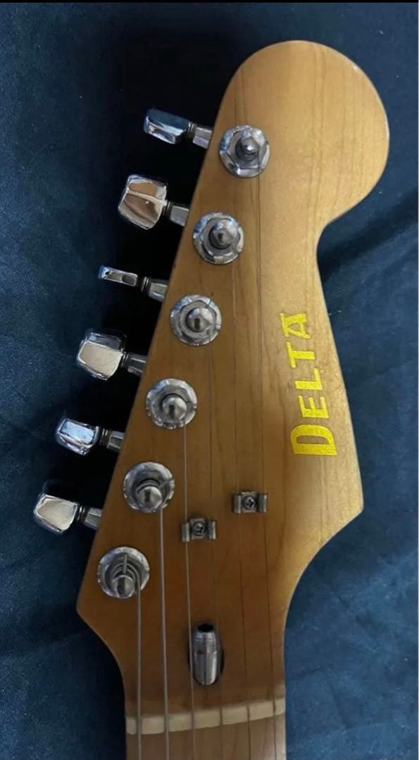 【DELTA】ストラトタイプ・エレキギター