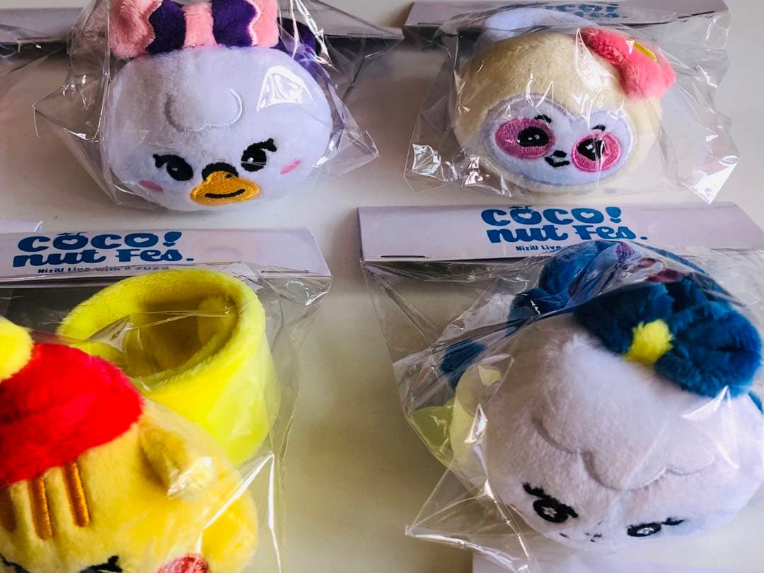 NiziU パッチンバンド　nizoo ココナッツ