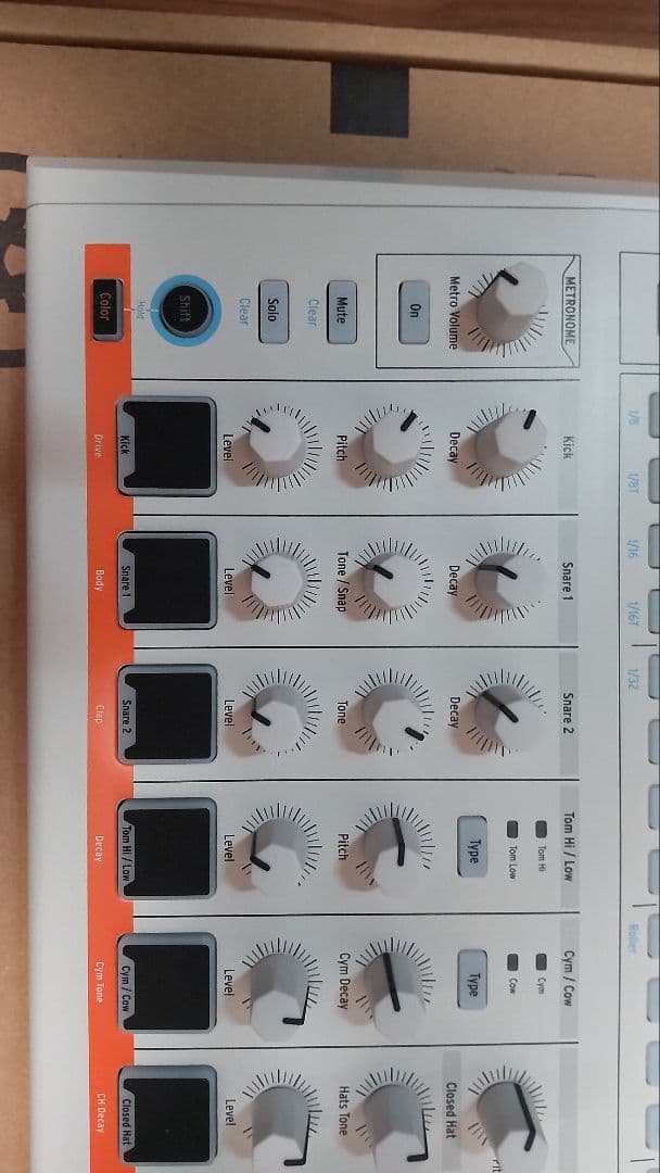 鍵盤楽器 Arturia Drumbrute Impact 1984