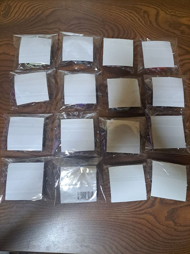 西野カナ ご当地限定ラバーバンド15種類＋西野家限定ラバーバンド1種類 ②