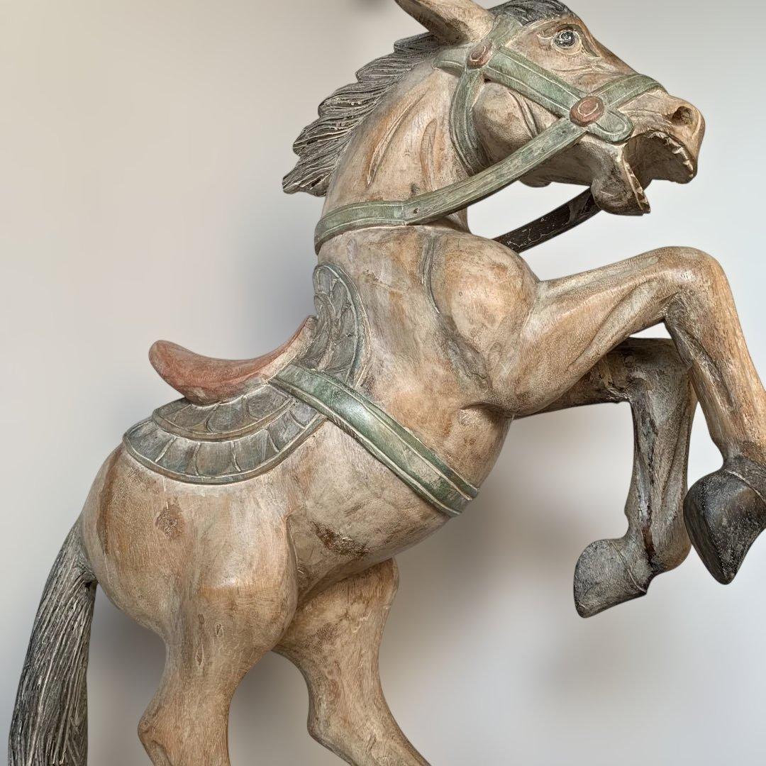 木製馬の彫刻 立ち上がりデザイン 高さ 約64cm シャビー オブジェ　店舗什器