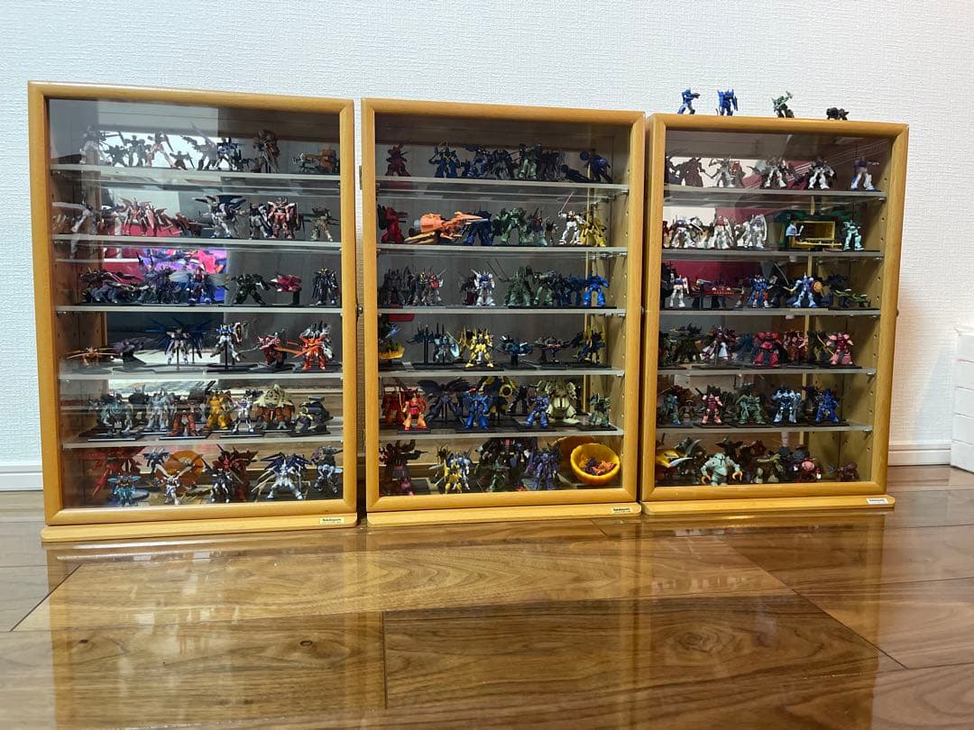 ガンダム　フィギュア　キャビネット3点セット　(ダブリ無し)