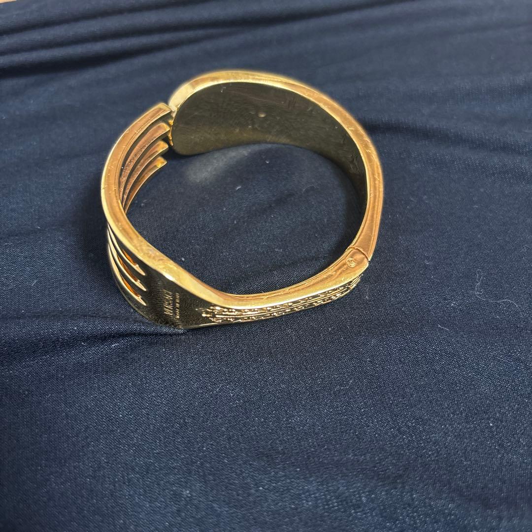 VERSACEゴールドフォークデザインバングル