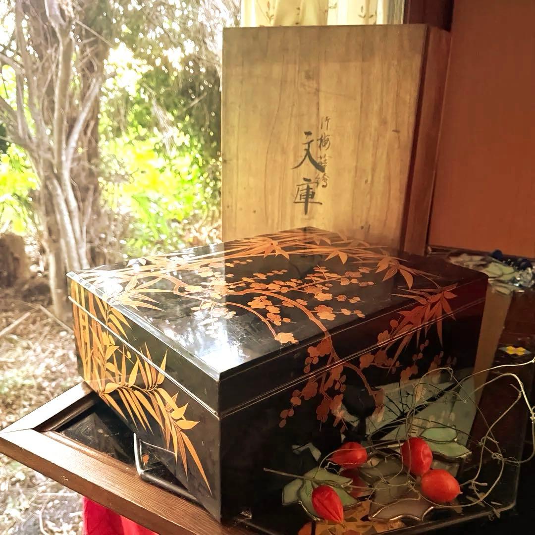 新春特別価格 ‼️JAPAN蒔絵天然木本漆 竹梅蒔絵　文箱料紙箱桐箱黄布付1客