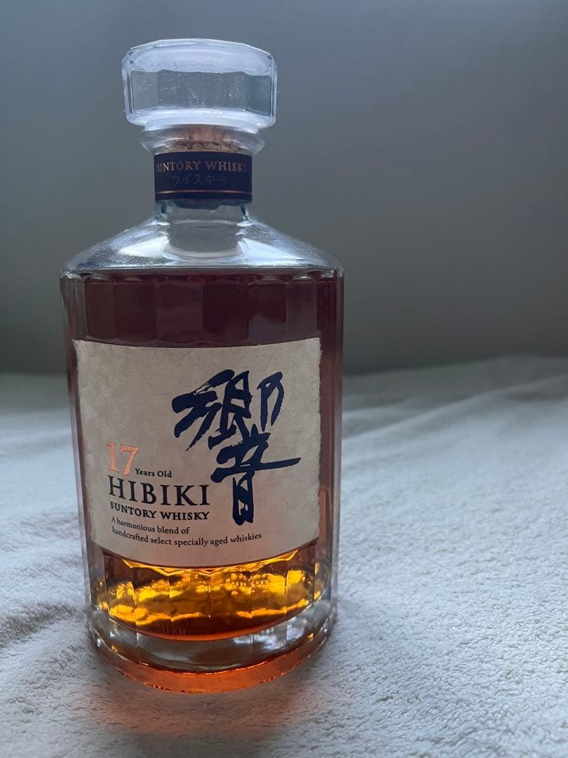 響 Hibiki 17年 ウイスキー 700ml