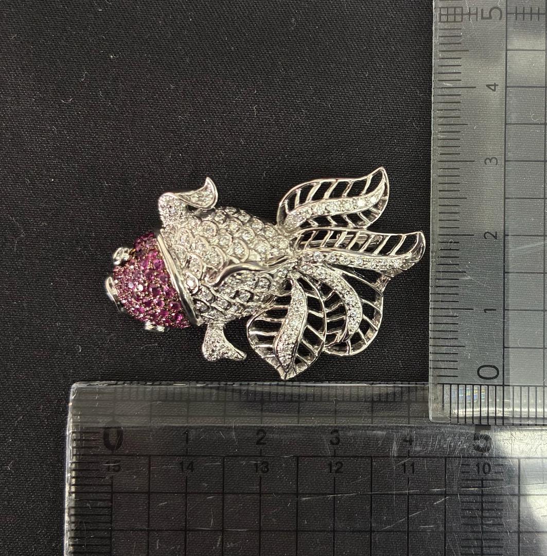 K18WG ルビー＆ダイヤモンド 金魚デザイン ブローチ
