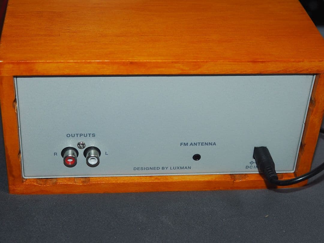 管球式FMステレオチューナー　Luxman LXV-OT8