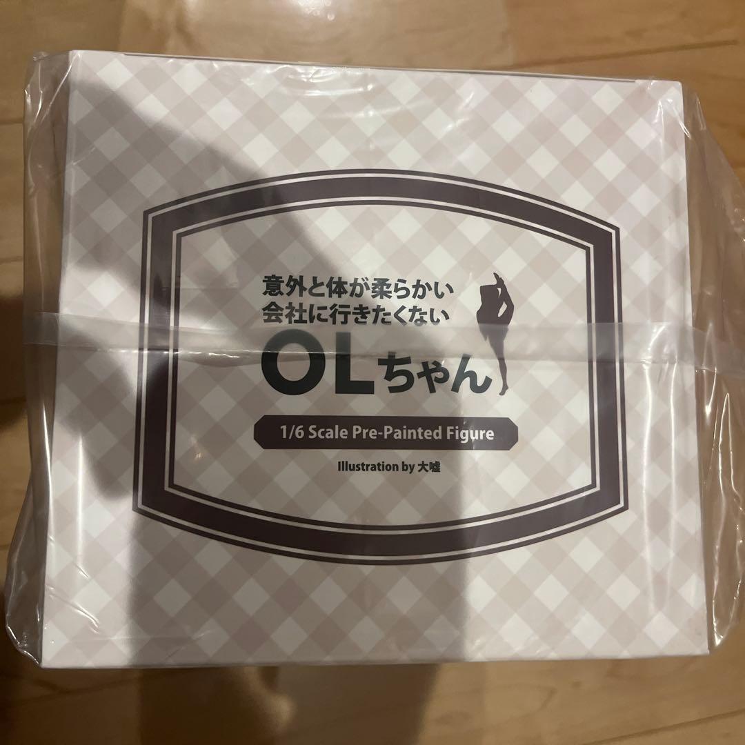 意外と体が柔らかい会社に行きたくないOLちゃん 白Ver. フィギュア