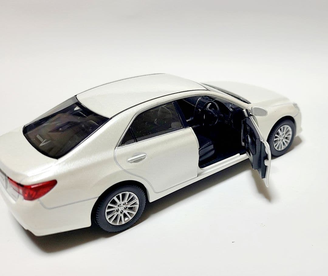 トヨタ マークX カラーサンプル