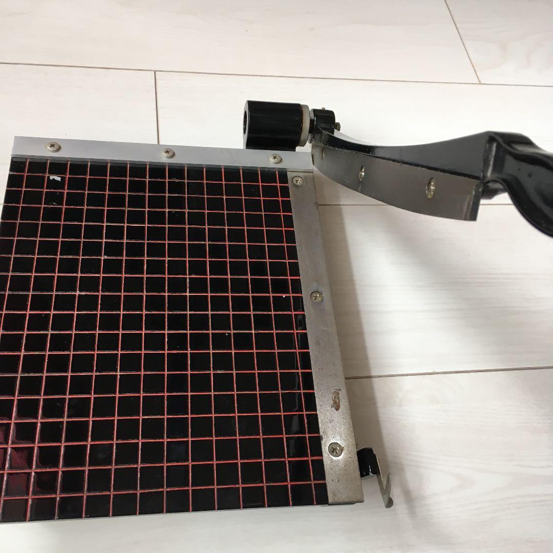 押切りカッター(ギロチンカッター)