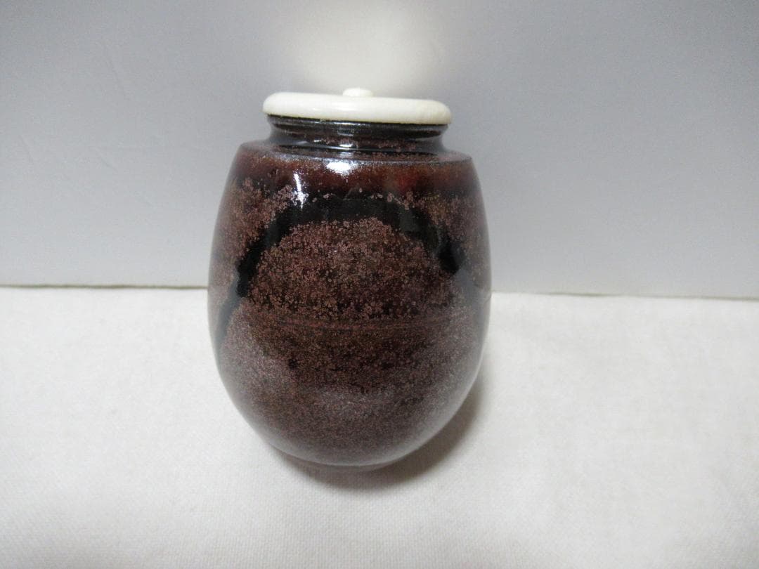 平安仁史造　茶入　富士山肩衝写　共箱