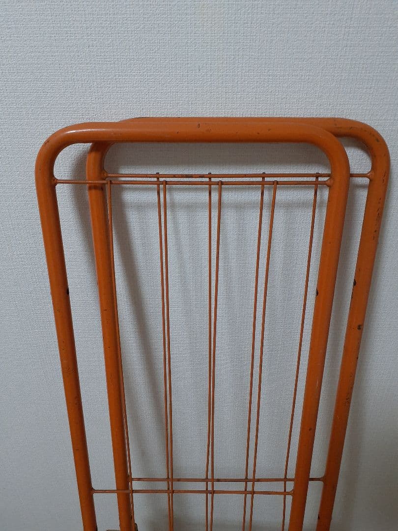 昭和レトロ キャスター付き 陳列棚 オレンジ