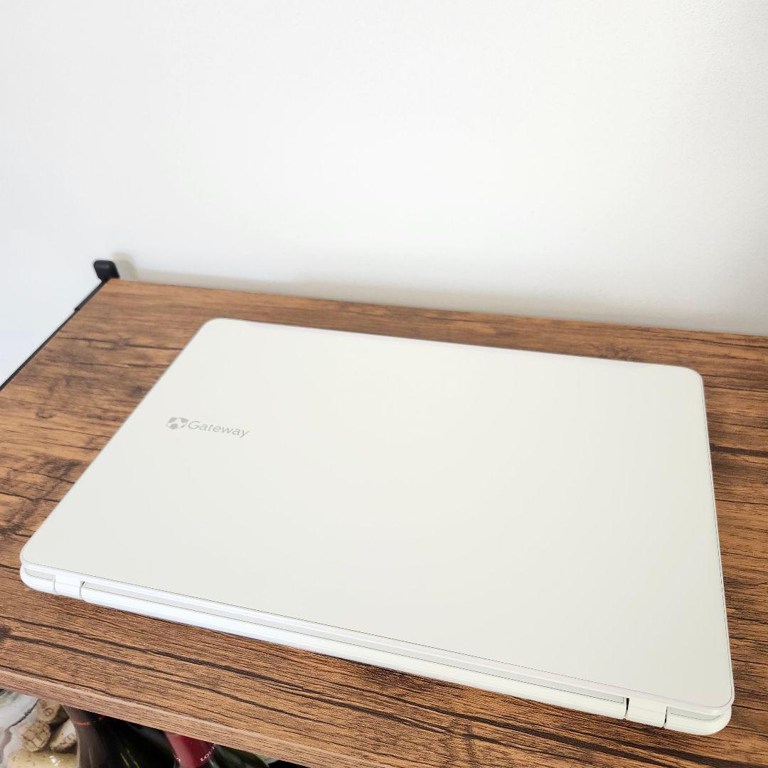 Gateway NE574-H34G ノートPC