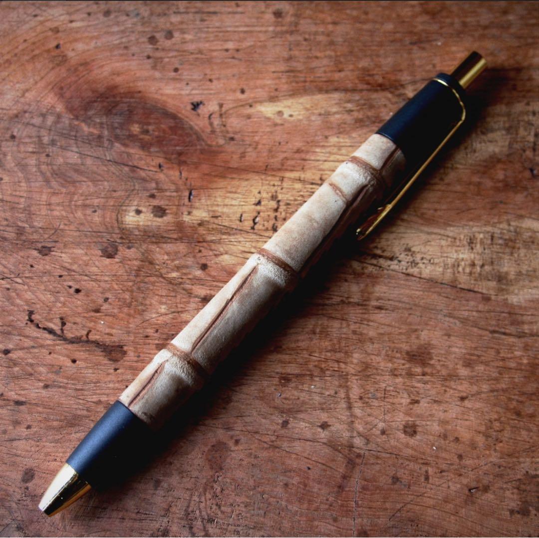 Schicksal Crocodile ベージュ シャープペンシル シックザール