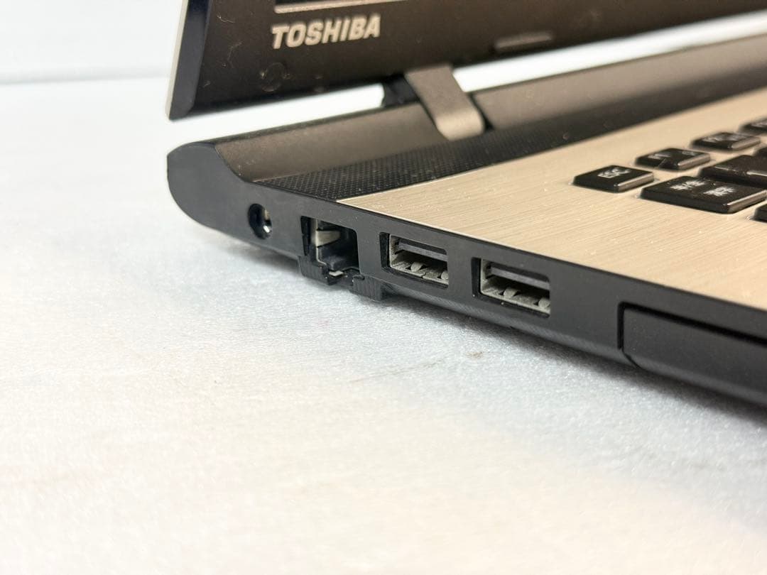 TOSHIBA 東芝 ノートパソコン BX/67TG SSD256GB メモリ8