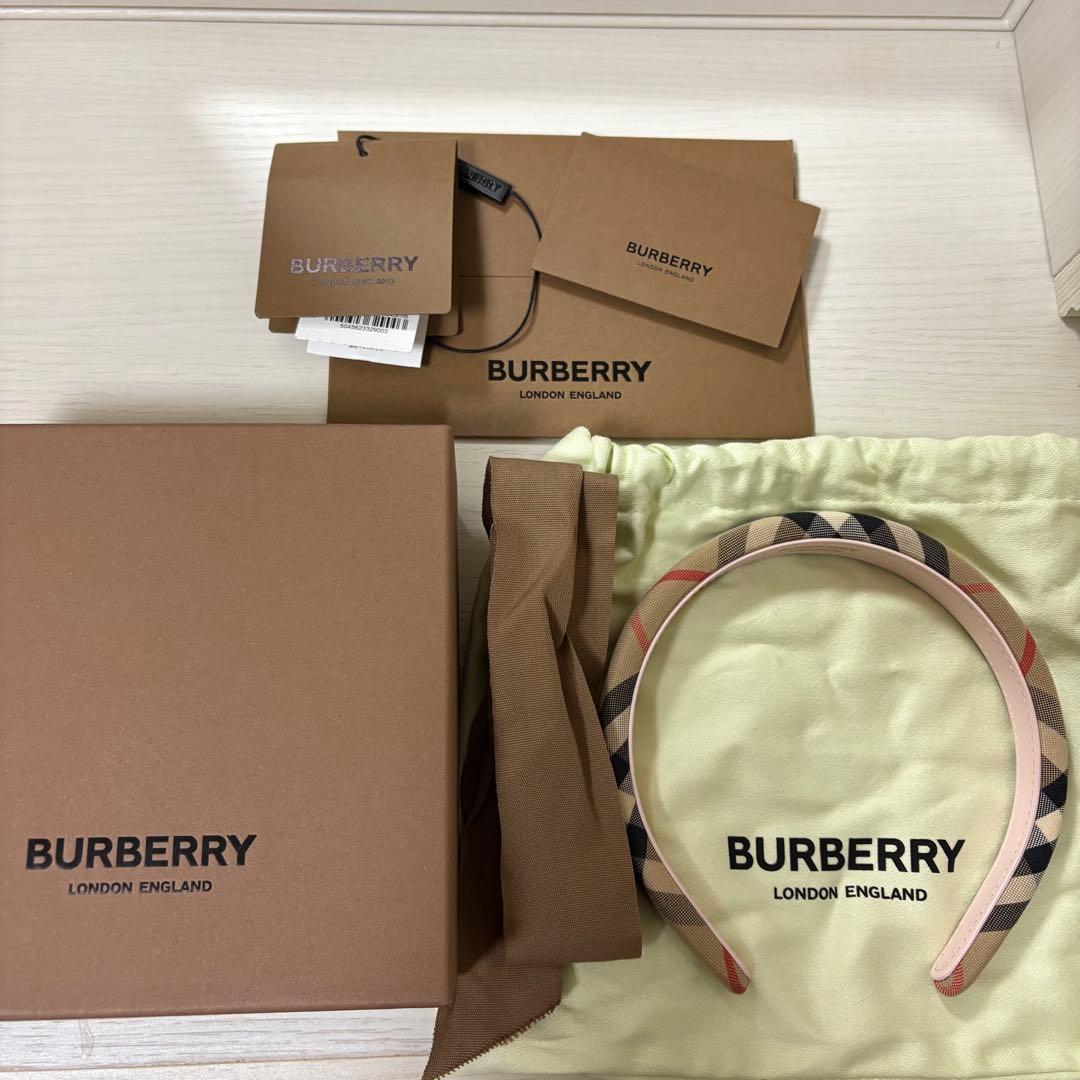 BURBERRY チェック柄 カチューシャ