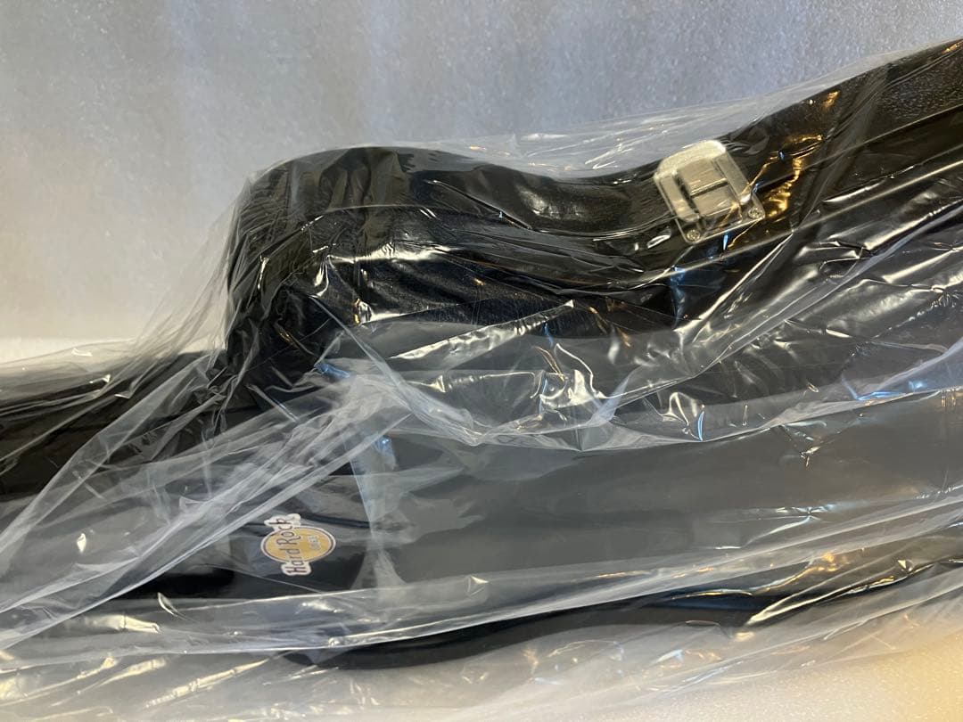 【未使用新品】ハードロックカフェ ギターケース型ピンボード