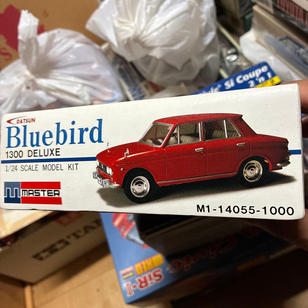 DATSUN Bluebird 1300 Deluxe 1/24絶版