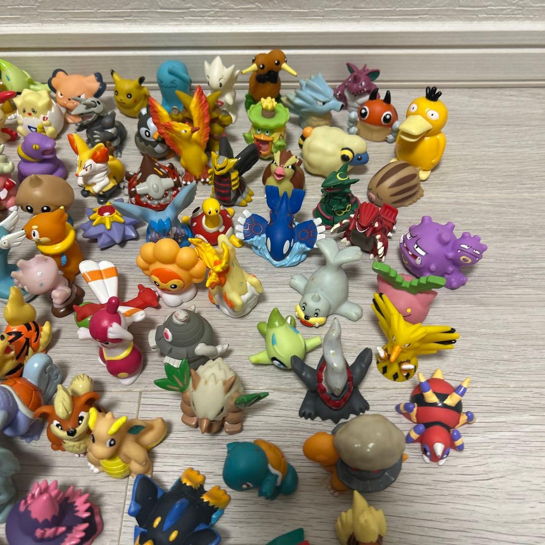 【希少品】ポケモンキッズ　ポケモン指人形豪華200個セット①