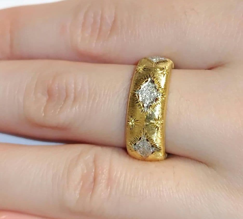 mwoフィレンツェ彫りK1&PT 950ダイヤモンドリング