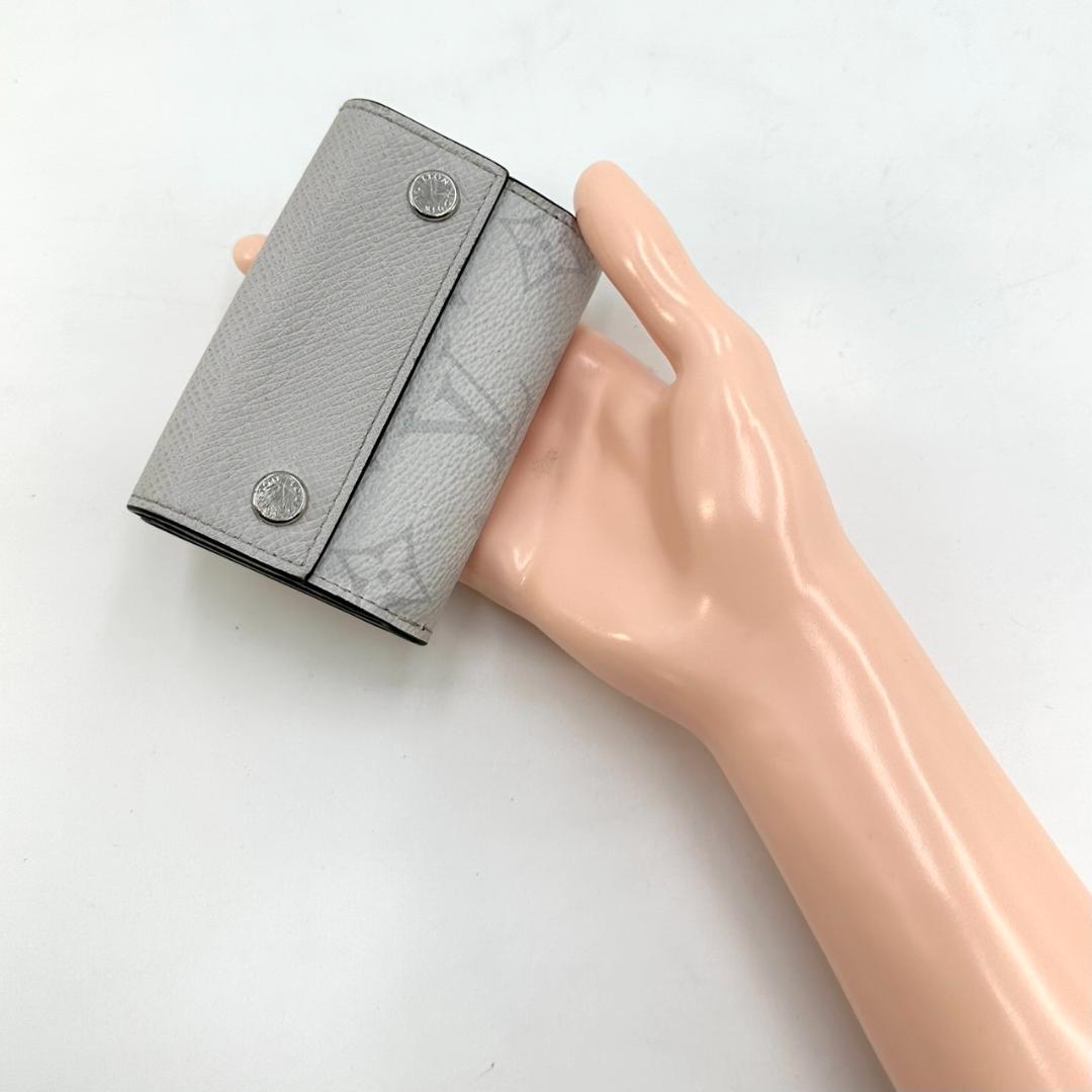 ルイヴィトン ディスカバリーコンパクトウォレット タイガラマ 三つ折り財布