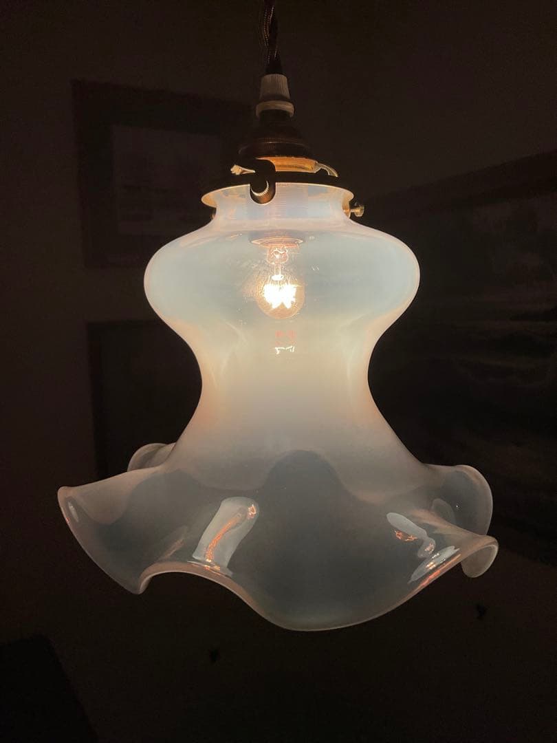 古いフランス製「美しいオパールセントガラスのランプシェード」バレリーナ/踊り子