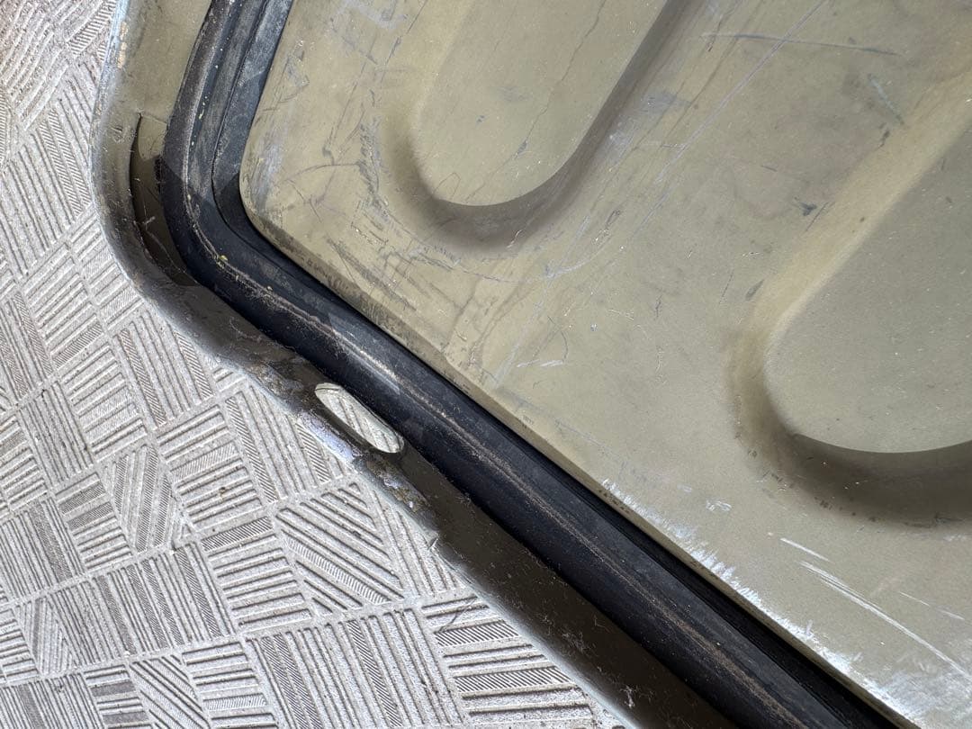 ミリタリー アルミコンテナ 米軍 払下げ 放出品 美品 アウトドア 車載 USA