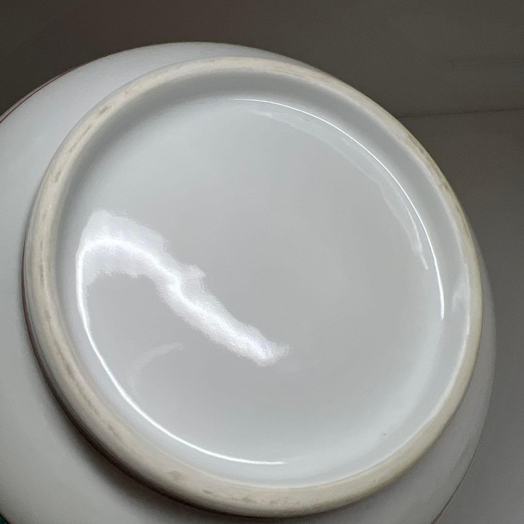 十三代酒井田柿右衛門　濁手菊牡丹文壷　共箱　最大幅約18㎝東Y7-0825⭐︎2F