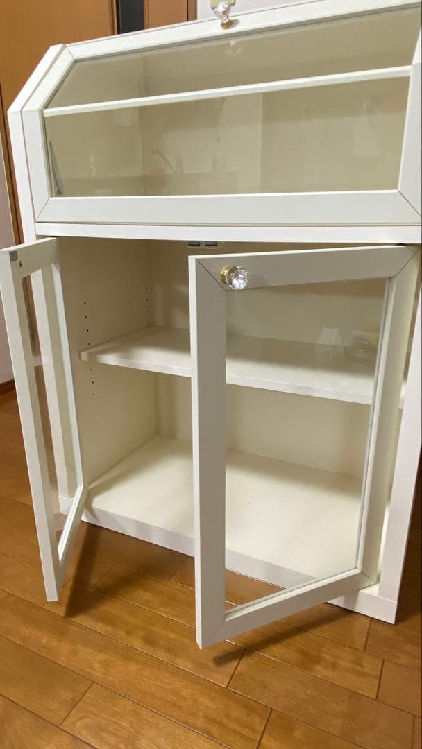 ホワイトキャビネット ガラス扉付き
